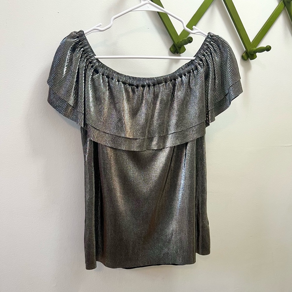BNWT 🩶 Michael Kors Metallic Pleated Off-Shoulder Top - Picture 3 of 5